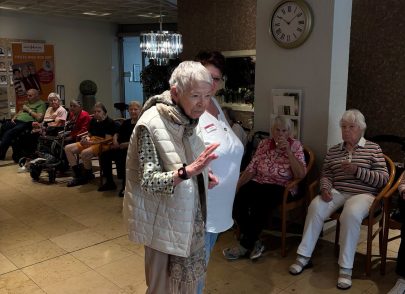 BewohnerInnen agieren als Models BewohnerInnen agieren als Models